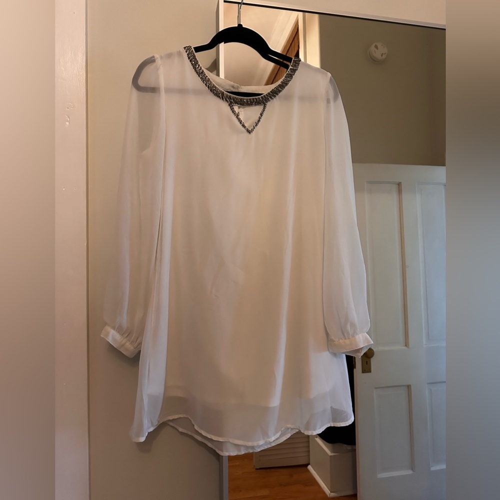 White long sleeved dress